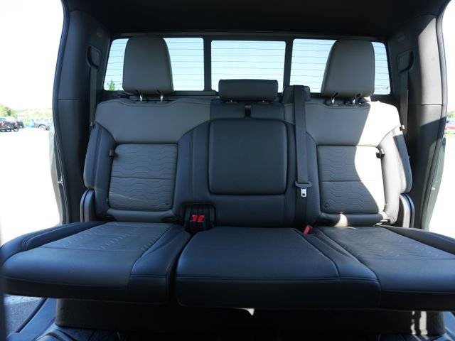 Used 2026 Chevrolet Silverado 1500 ZR2 w/ Dark Appearance Package AWD/4WD image 40