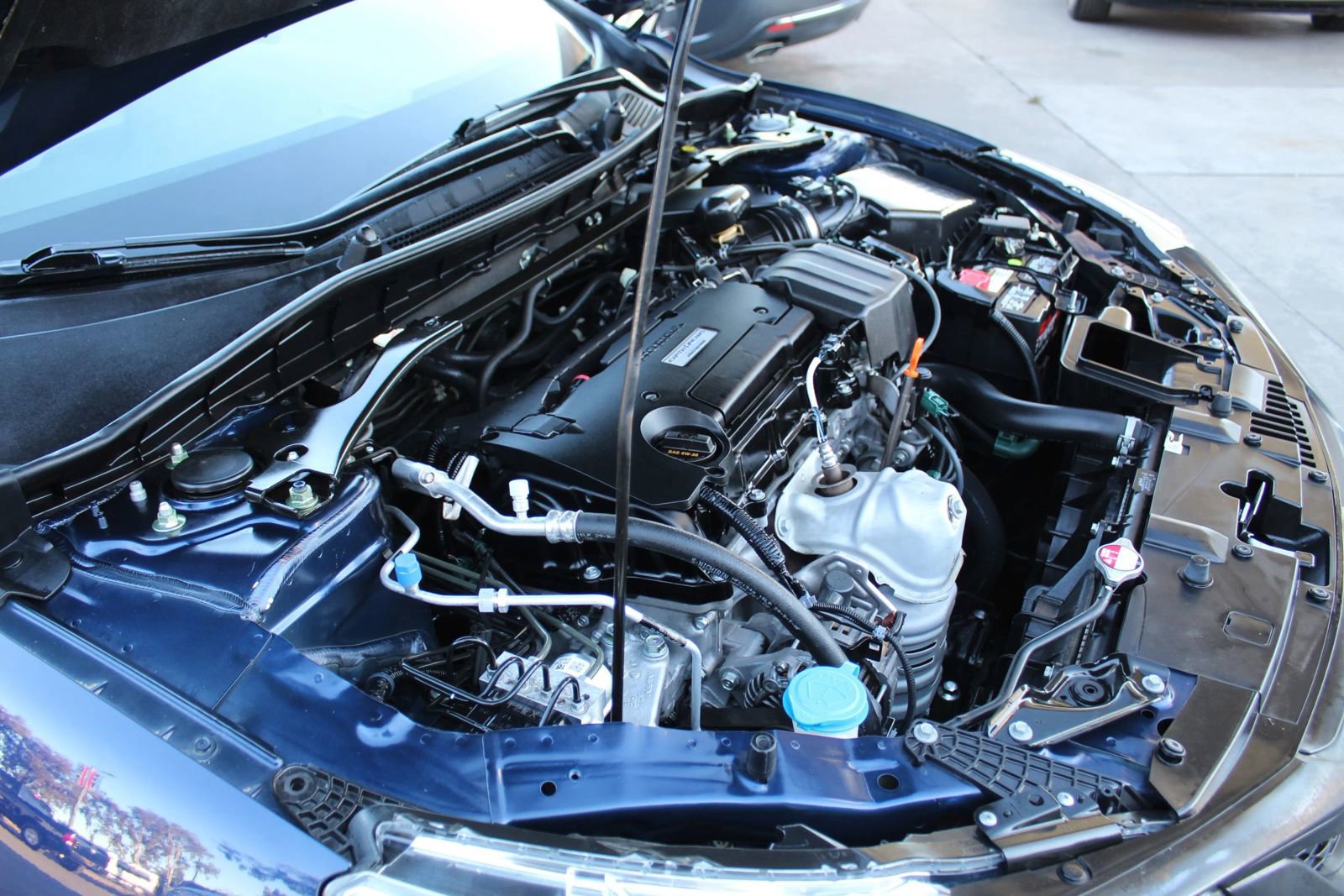 Used 2016 Honda Accord EX image 38