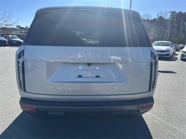 New 2027 Kia Telluride S image 3