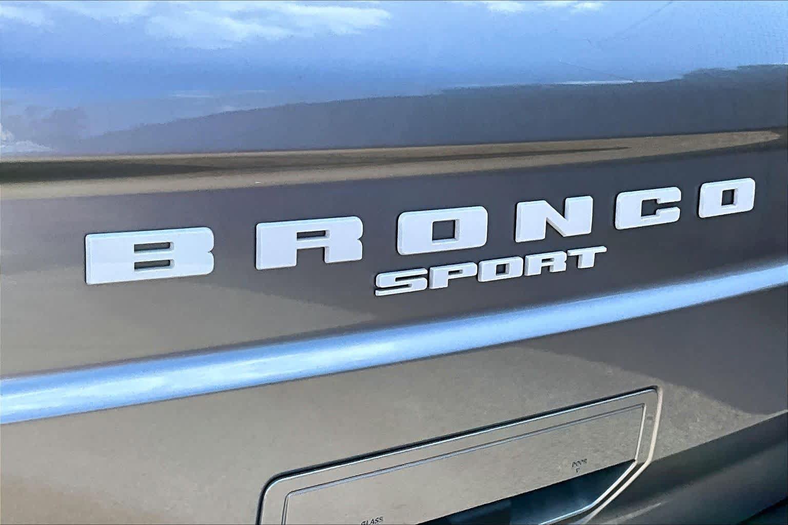 Used 2023 Ford Bronco Sport Outer Banks w/ Tech Package AWD/4WD image 10