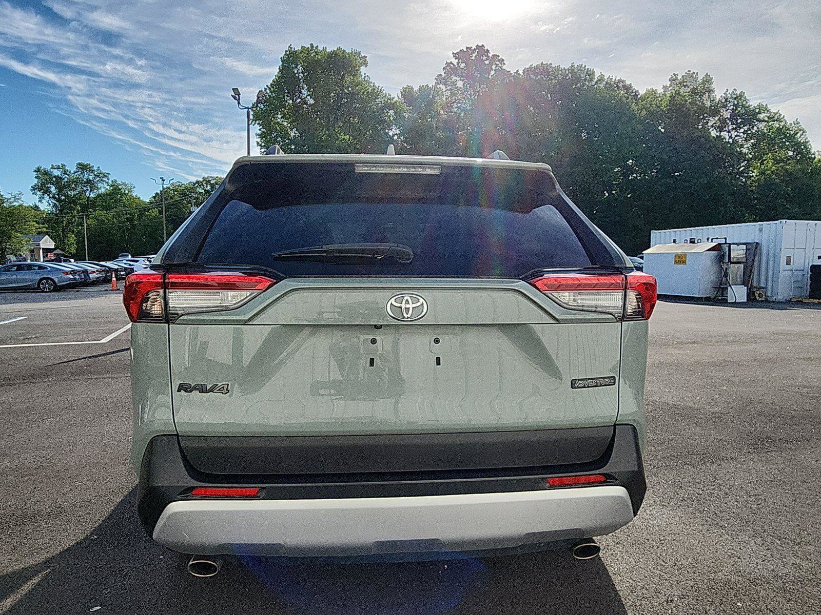 Used 2019 Toyota RAV4 Adventure w/ Cold Weather Package AWD/4WD image 4