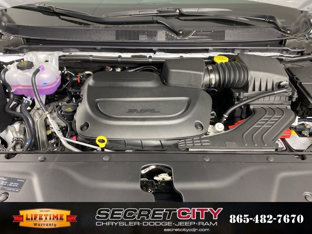 New 2026 Chrysler Pacifica Select image 38