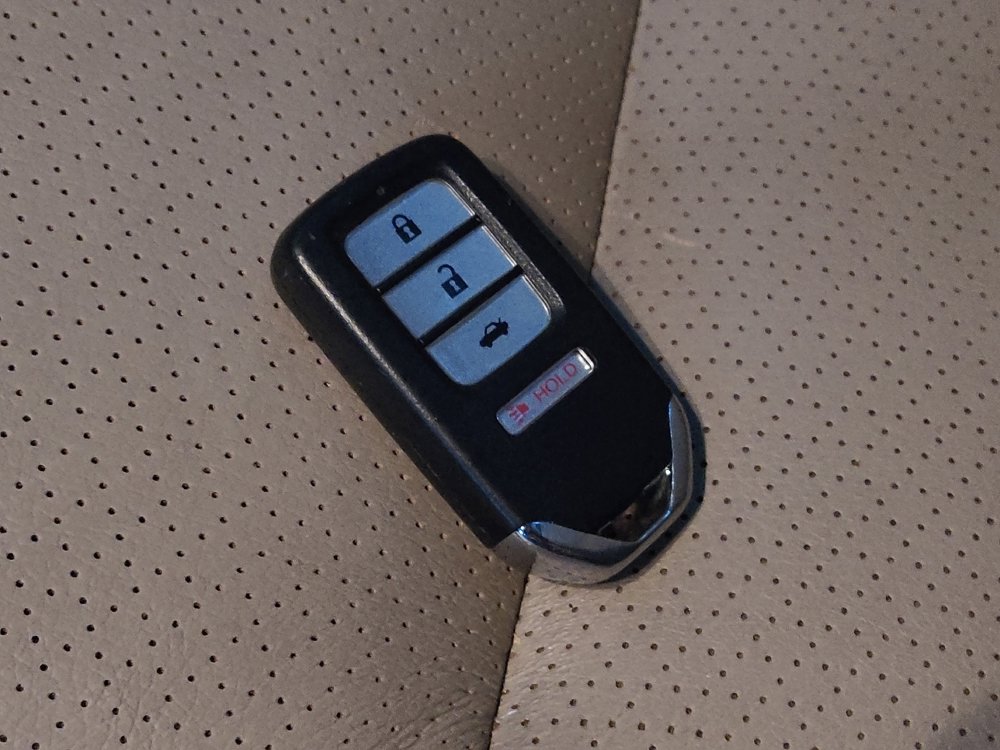 Used 2015 Honda Accord EX-L image 32