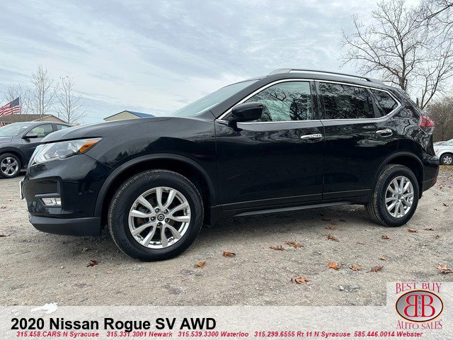 Used 2020 Nissan Rogue SV image 2