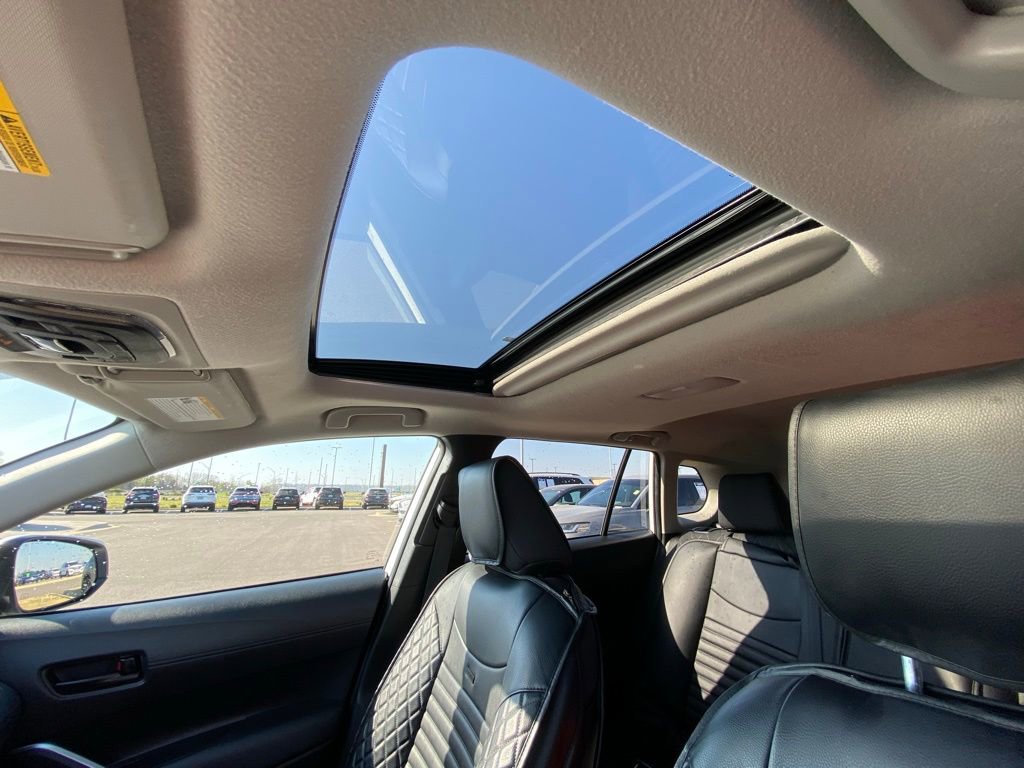 Used 2022 Toyota Corolla Cross LE w/ Moonroof Package image 22