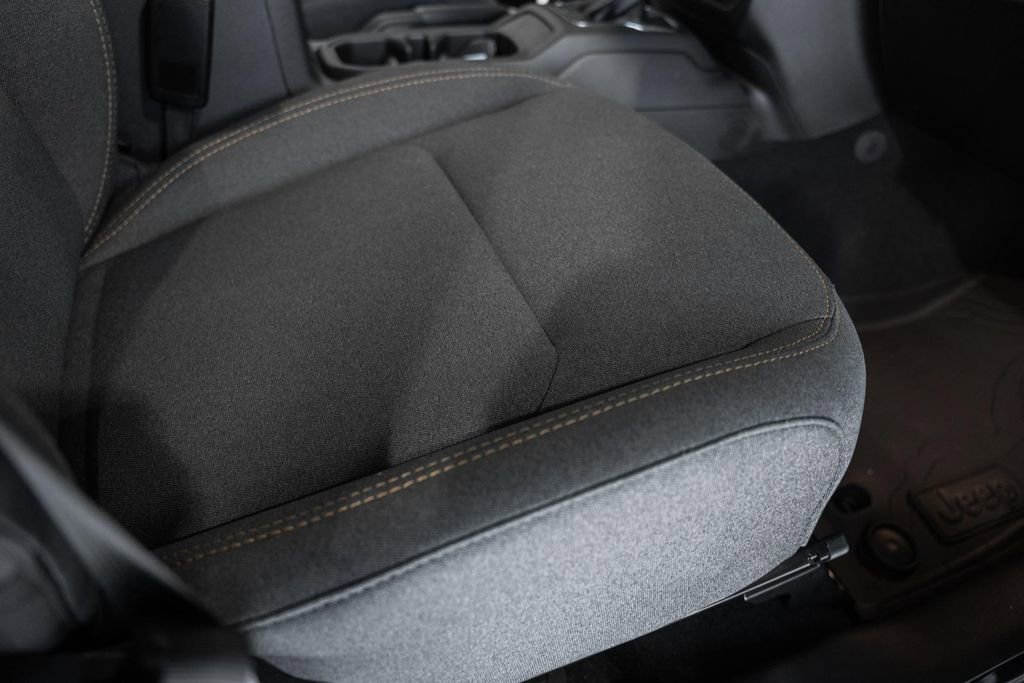 New 2026 Jeep Wrangler Sport S image 32