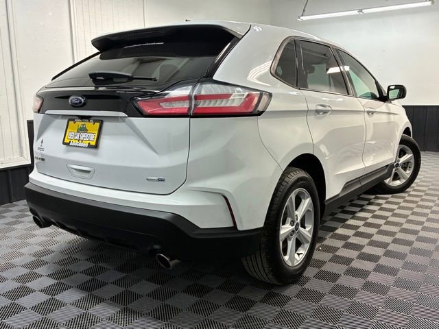 Used 2020 Ford Edge SE image 4