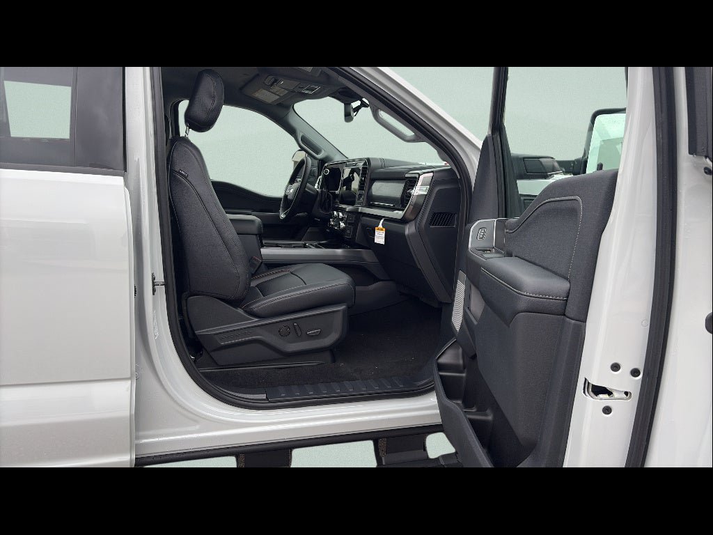 New 2026 Ford F250 Lariat w/ Black Appearance Package AWD/4WD image 19