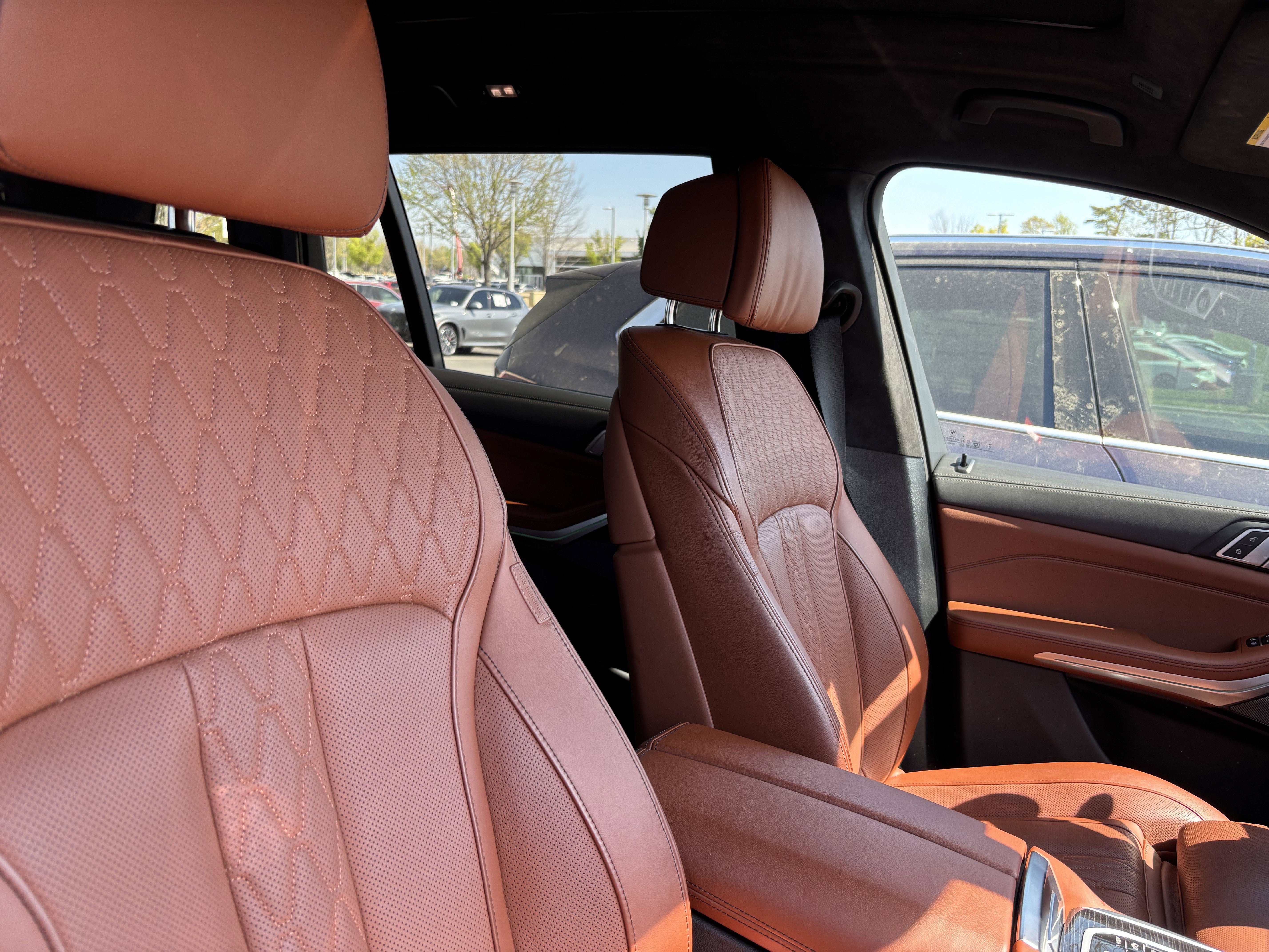 Used 2026 BMW X7 M60i image 34