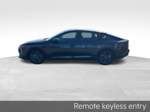 Certified 2025 Kia K4 LXS image 4