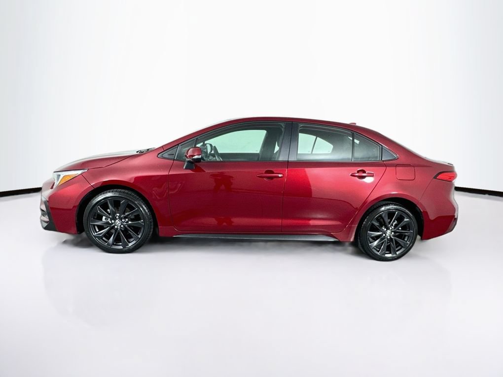 Used 2025 Toyota Corolla SE FWD image 6