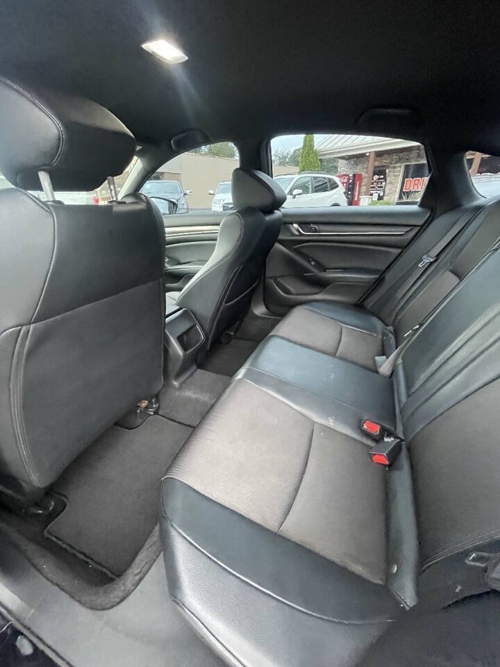 Used 2018 Honda Accord Sport image 16
