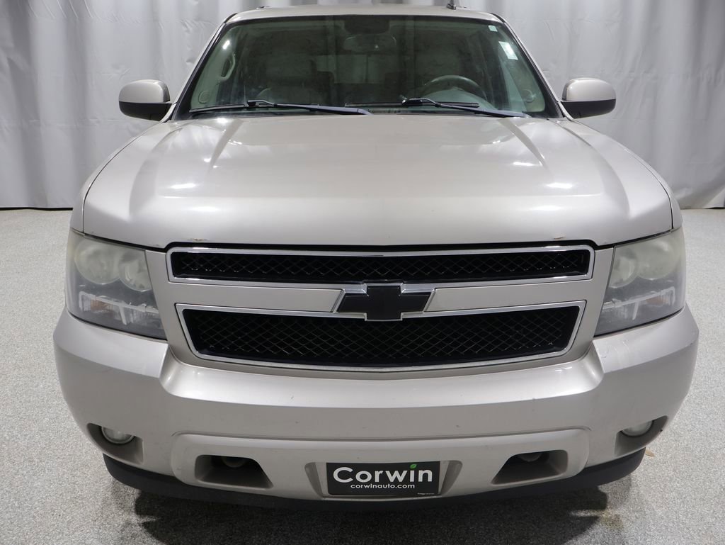 Used 2009 Chevrolet Suburban LT AWD/4WD image 8