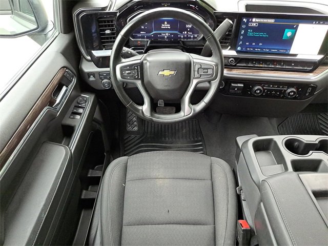 Used 2025 Chevrolet Silverado 1500 LT image 11