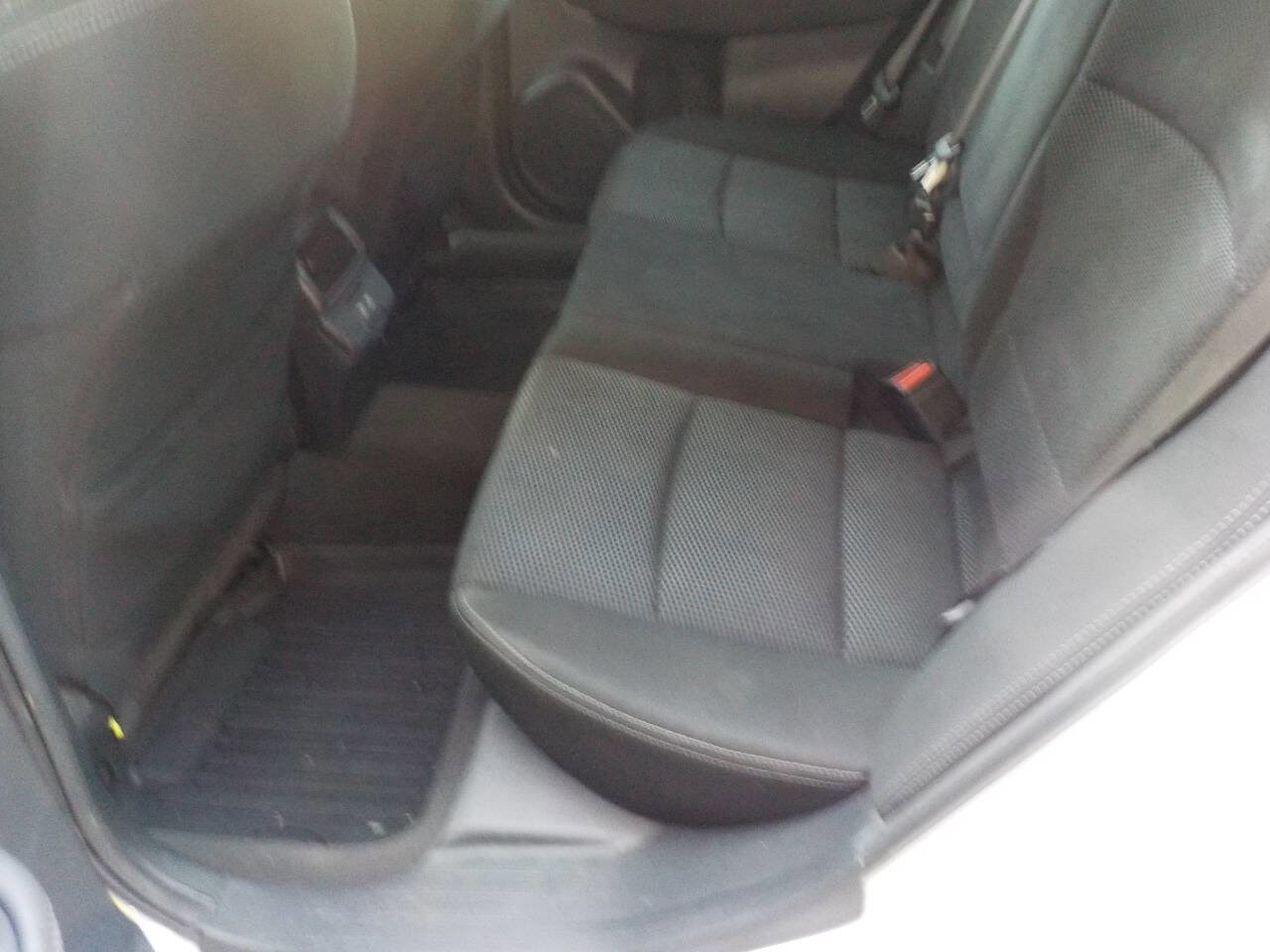 Used 2019 Subaru Outback 2.5i Premium image 10