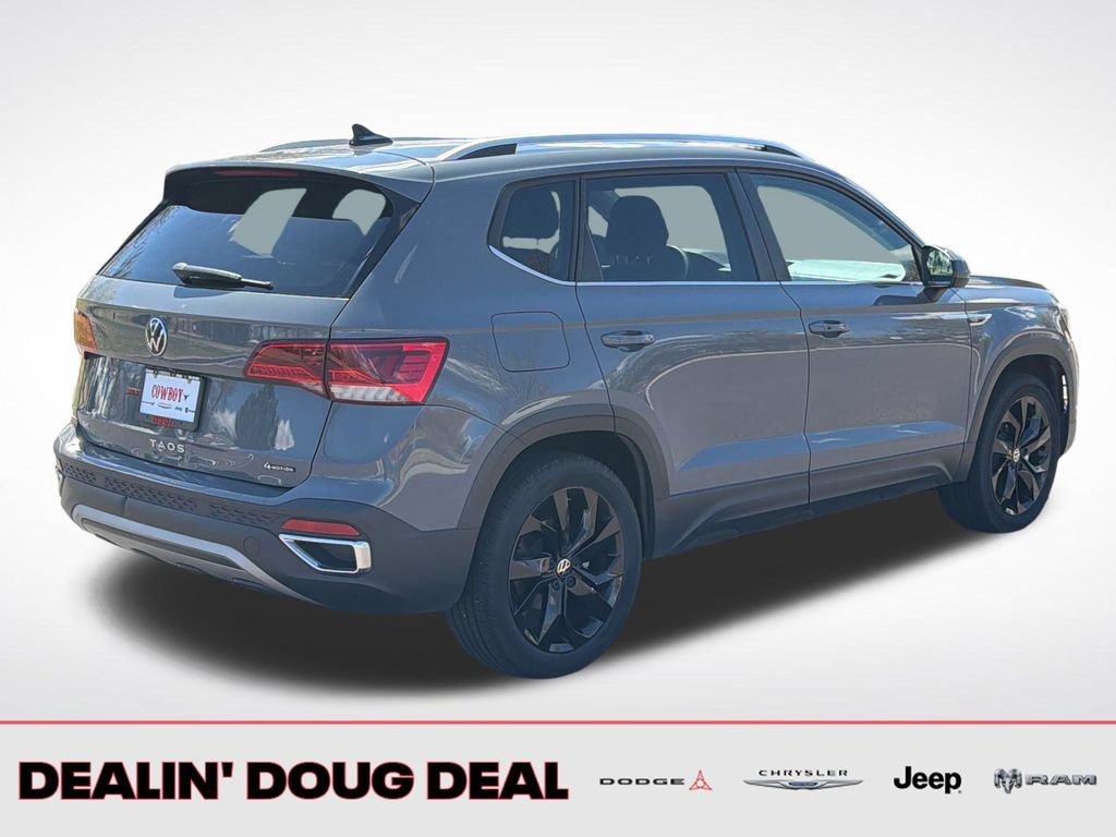 Used 2022 Volkswagen Taos SE FWD image 5