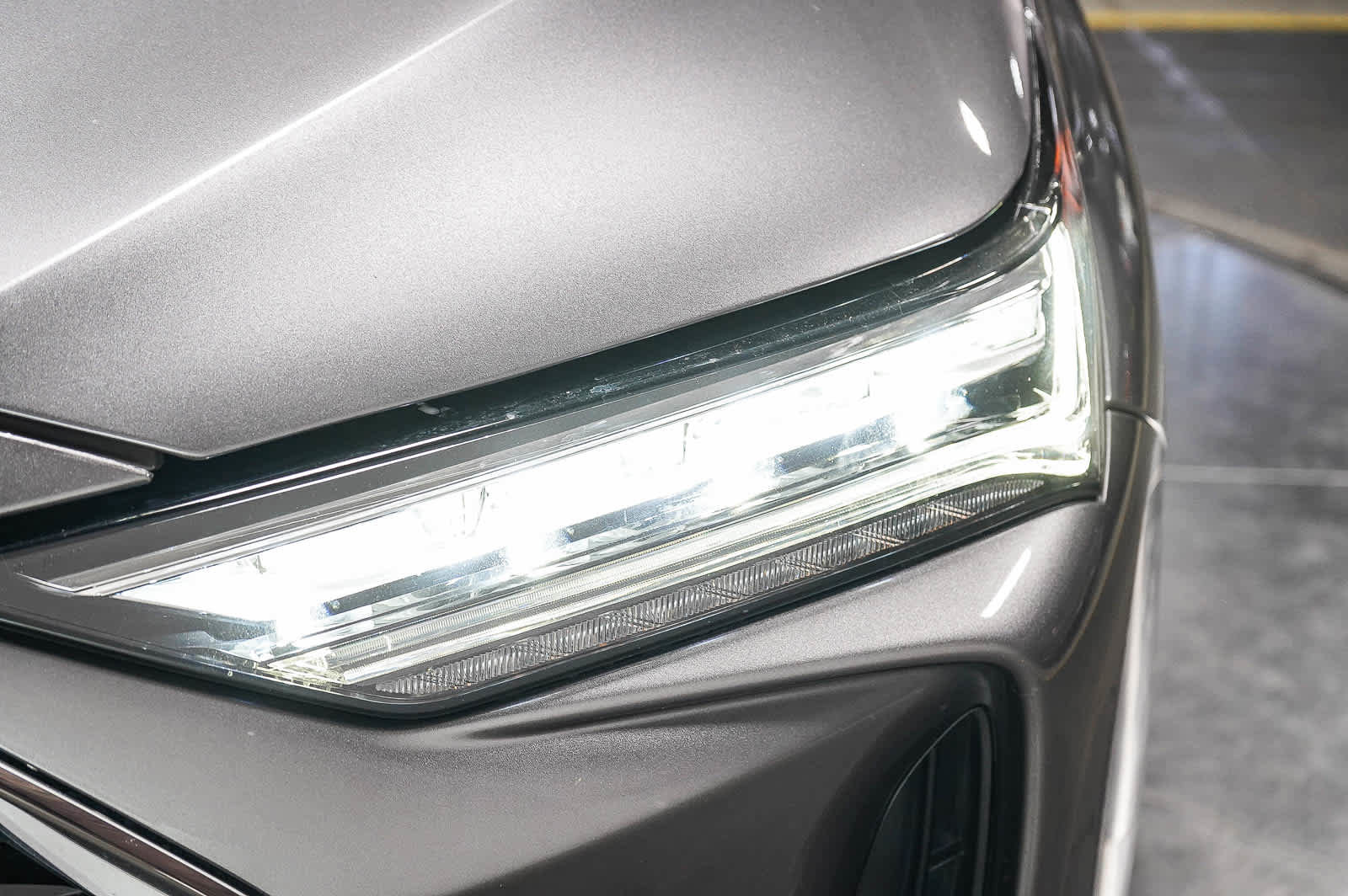 Used 2023 Acura MDX FWD w/ Technology Package image 7