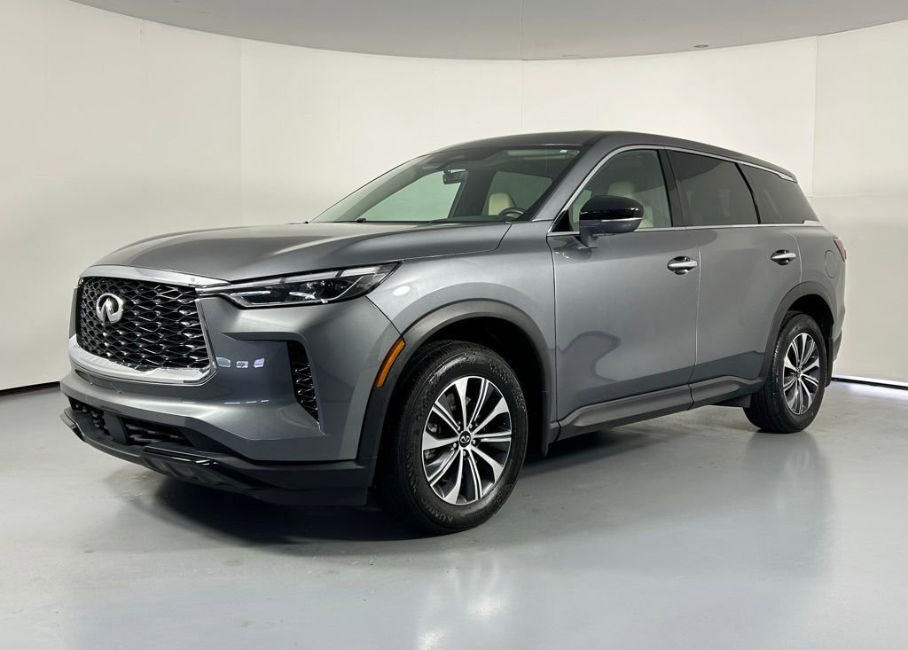 Used 2023 INFINITI QX60 Pure image 4