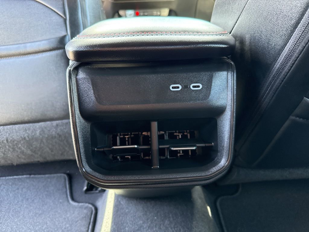 New 2026 Dodge Charger Scat Pack w/ Blacktop Package image 17