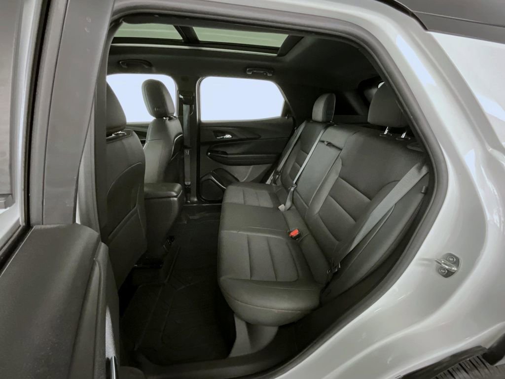 Certified 2023 Chevrolet TrailBlazer RS w/ Sun and Liftgate Package image 19