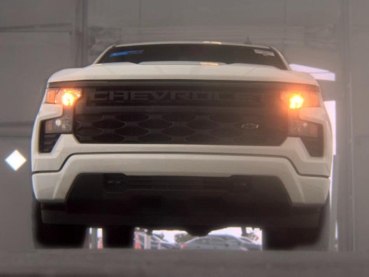 Used 2020 Chevrolet Silverado 1500 LTZ w/ LTZ Premium Package RWD image 2