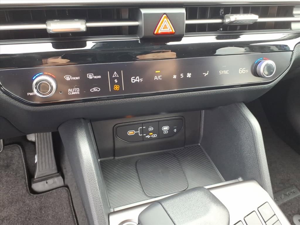 New 2026 Kia Sportage EX w/ EX Panorama Roof Package image 23