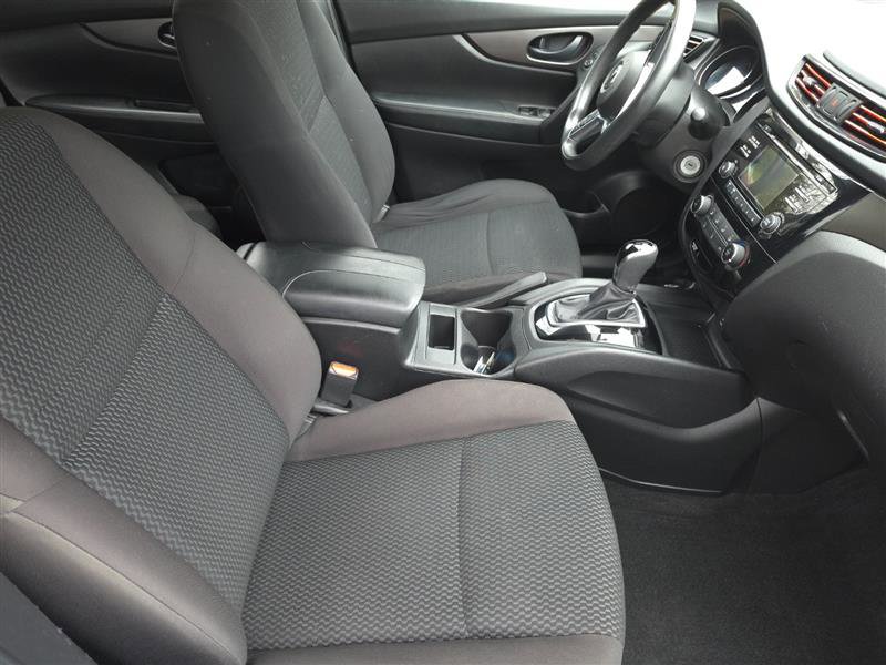 Used 2018 Nissan Rogue Sport S AWD/4WD image 29