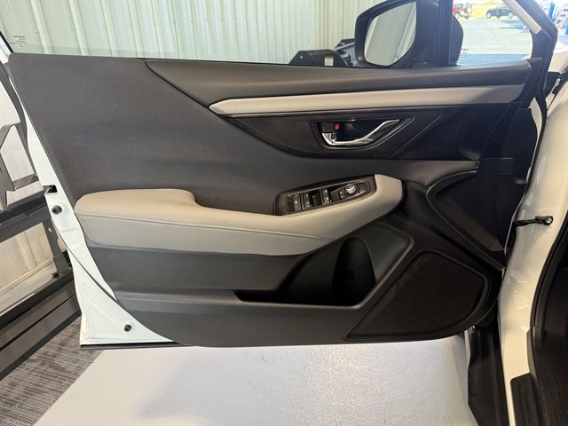 Used 2024 Subaru Outback Premium image 8
