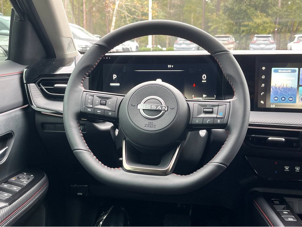 New 2025 Nissan Kicks SR FWD image 10