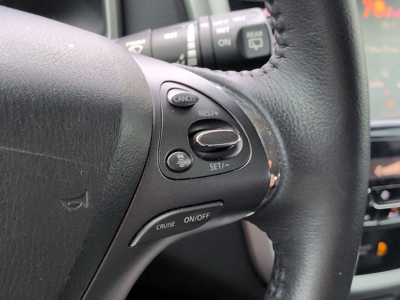 Used 2022 Nissan Murano SV FWD image 25