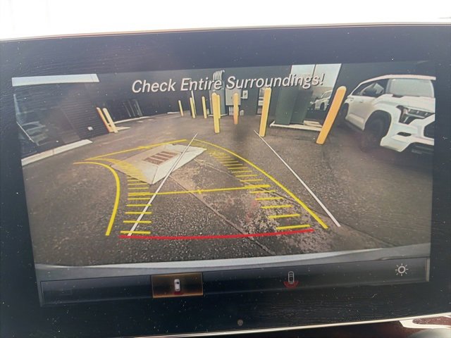 Used 2018 Mercedes-Benz GLC 300 4MATIC image 10