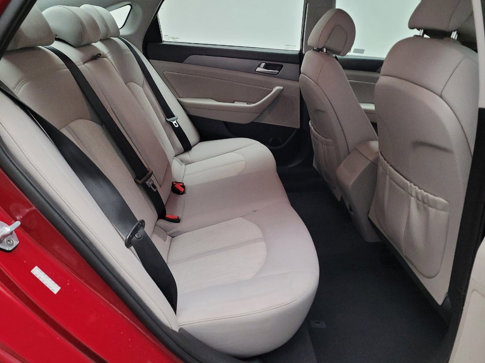 Used 2016 Hyundai Sonata SE image 19