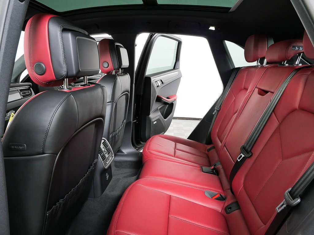 New 2026 Porsche Macan Turbo image 21