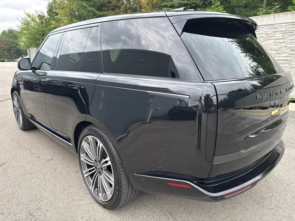 Used 2025 Land Rover Range Rover Autobiography AWD/4WD image 4