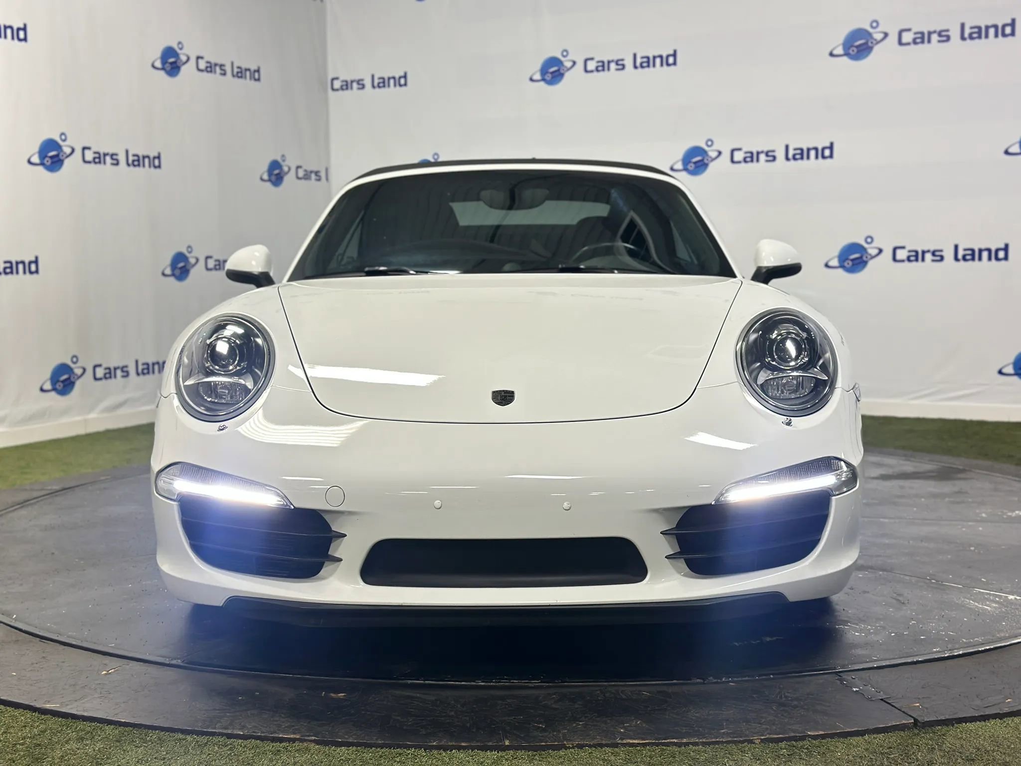 Used 2015 Porsche 911 Carrera S RWD image 7