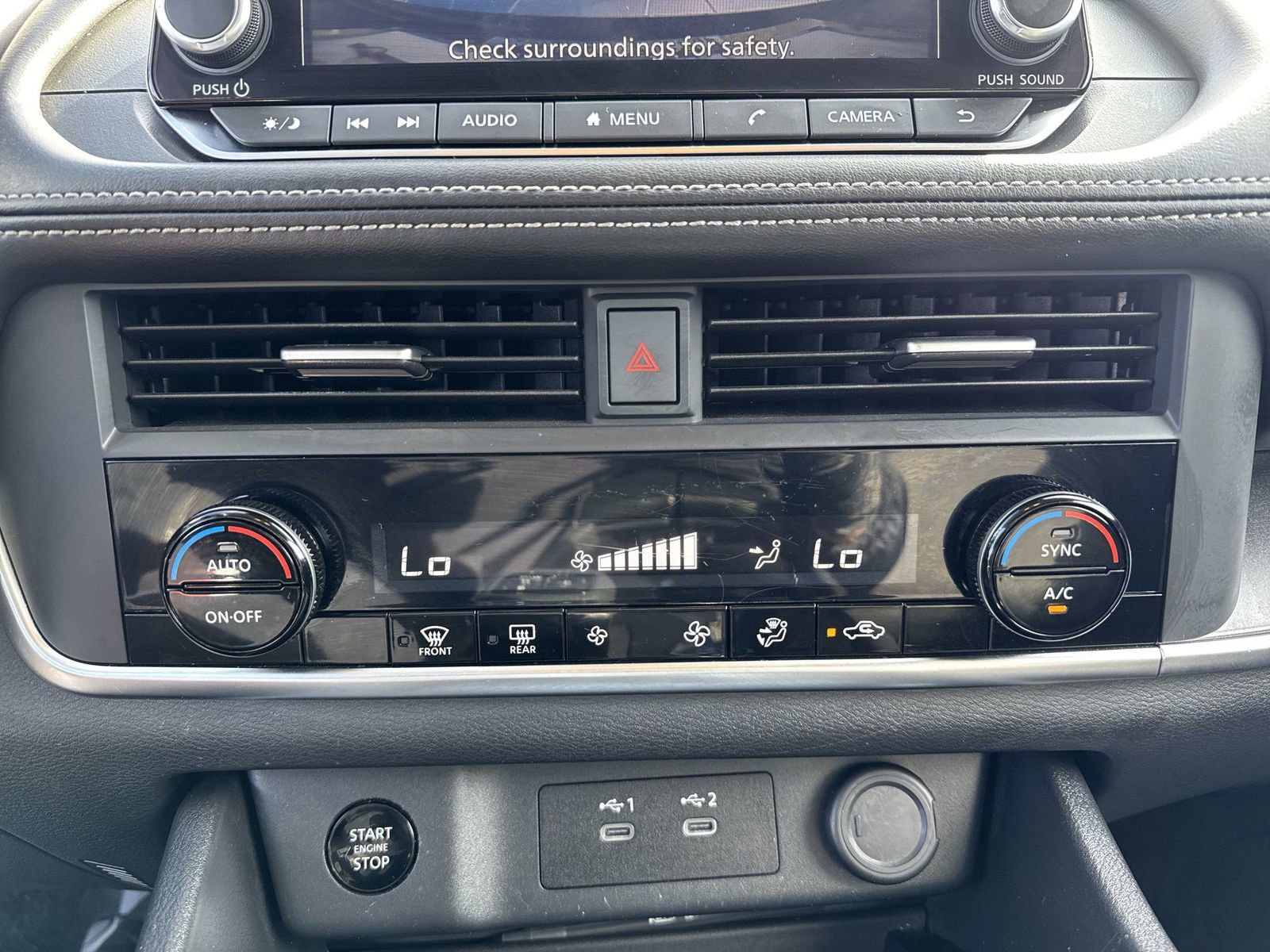 Used 2024 Nissan Rogue SV image 16