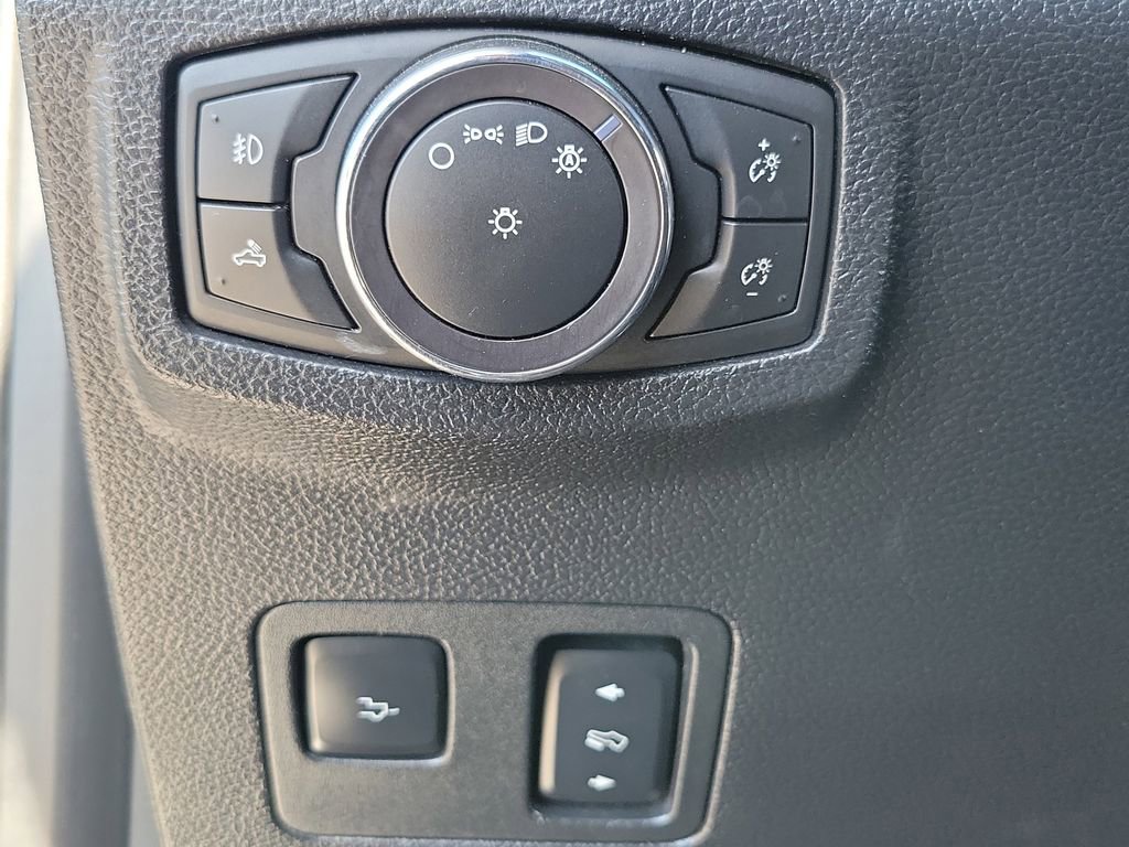 Used 2017 Ford F250 Platinum w/ Platinum Ultimate Package image 15