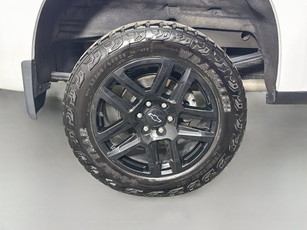 Used 2024 Chevrolet Silverado 1500 LT Trail Boss w/ Convenience Package II AWD/4WD image 31