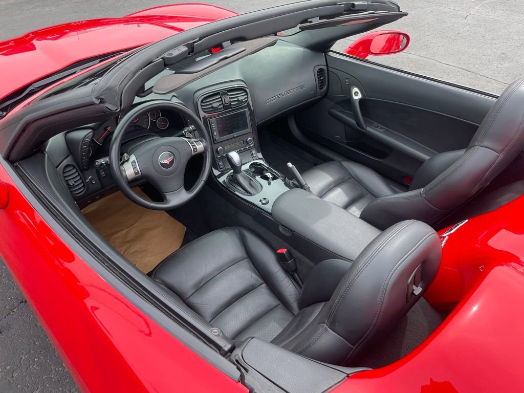 Used 2010 Chevrolet Corvette Grand Sport RWD image 33