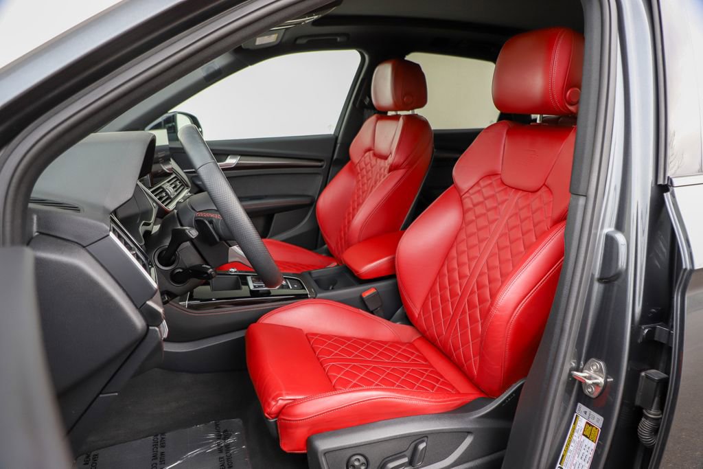 Used 2024 Audi SQ5 Premium Plus image 2