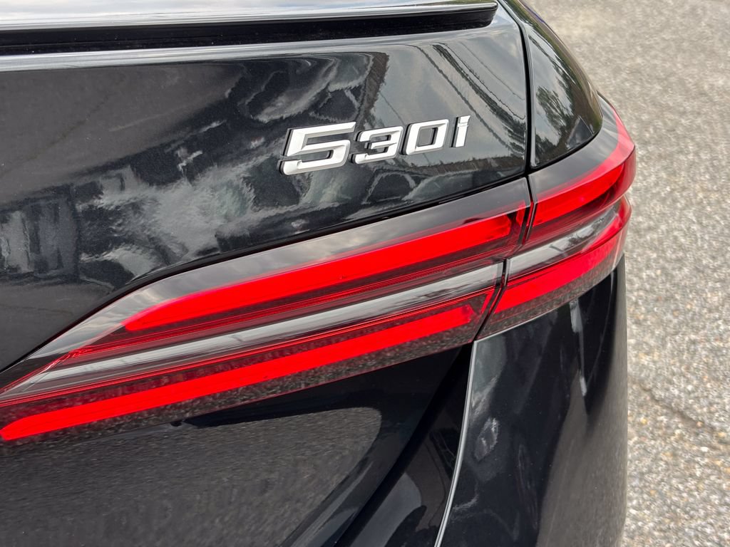 New 2027 BMW 530i xDrive w/ M Sport Package AWD/4WD image 7