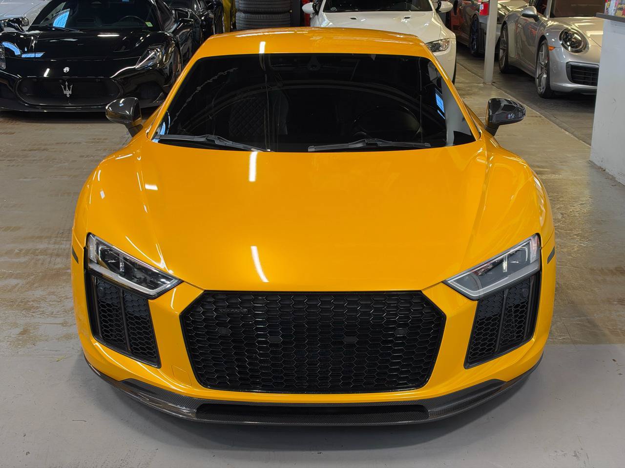 Used 2017 Audi R8 V10 plus AWD/4WD image 3