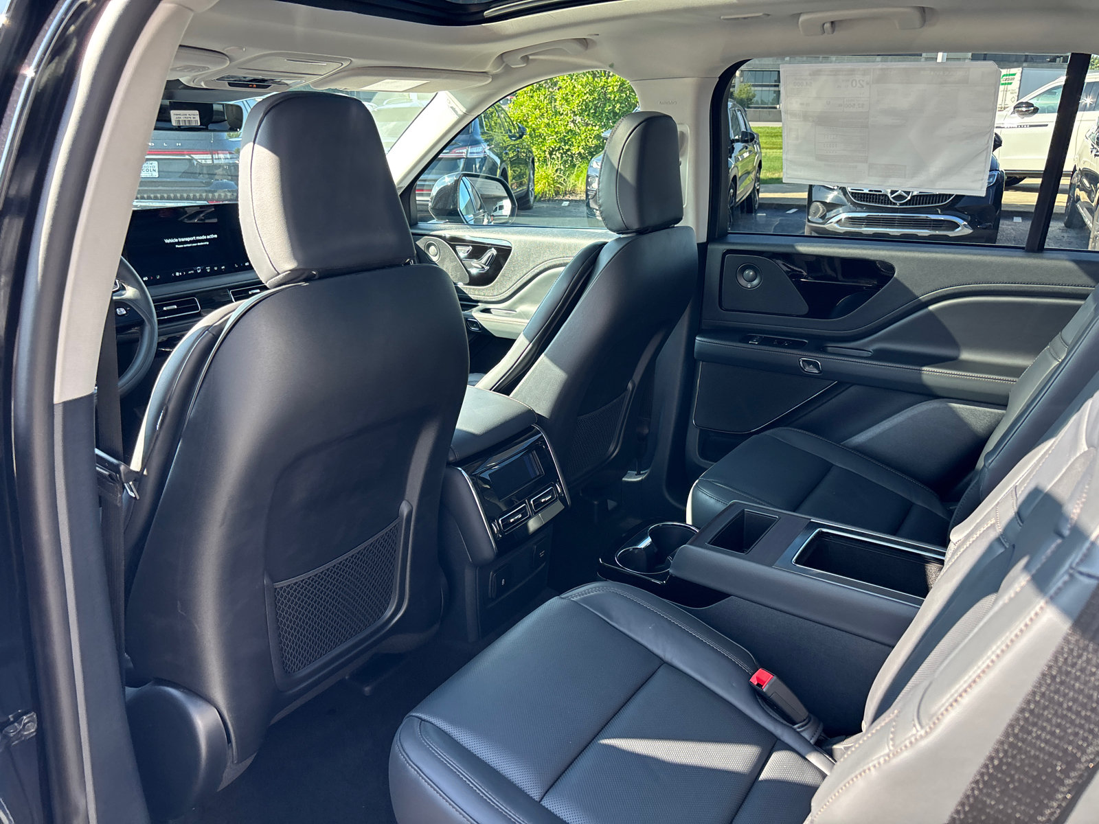 New 2026 Lincoln Aviator Reserve w/ Jet Appearance Package AWD/4WD image 27