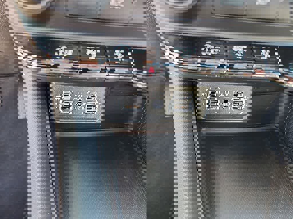 Used 2024 Dodge Durango GT image 31