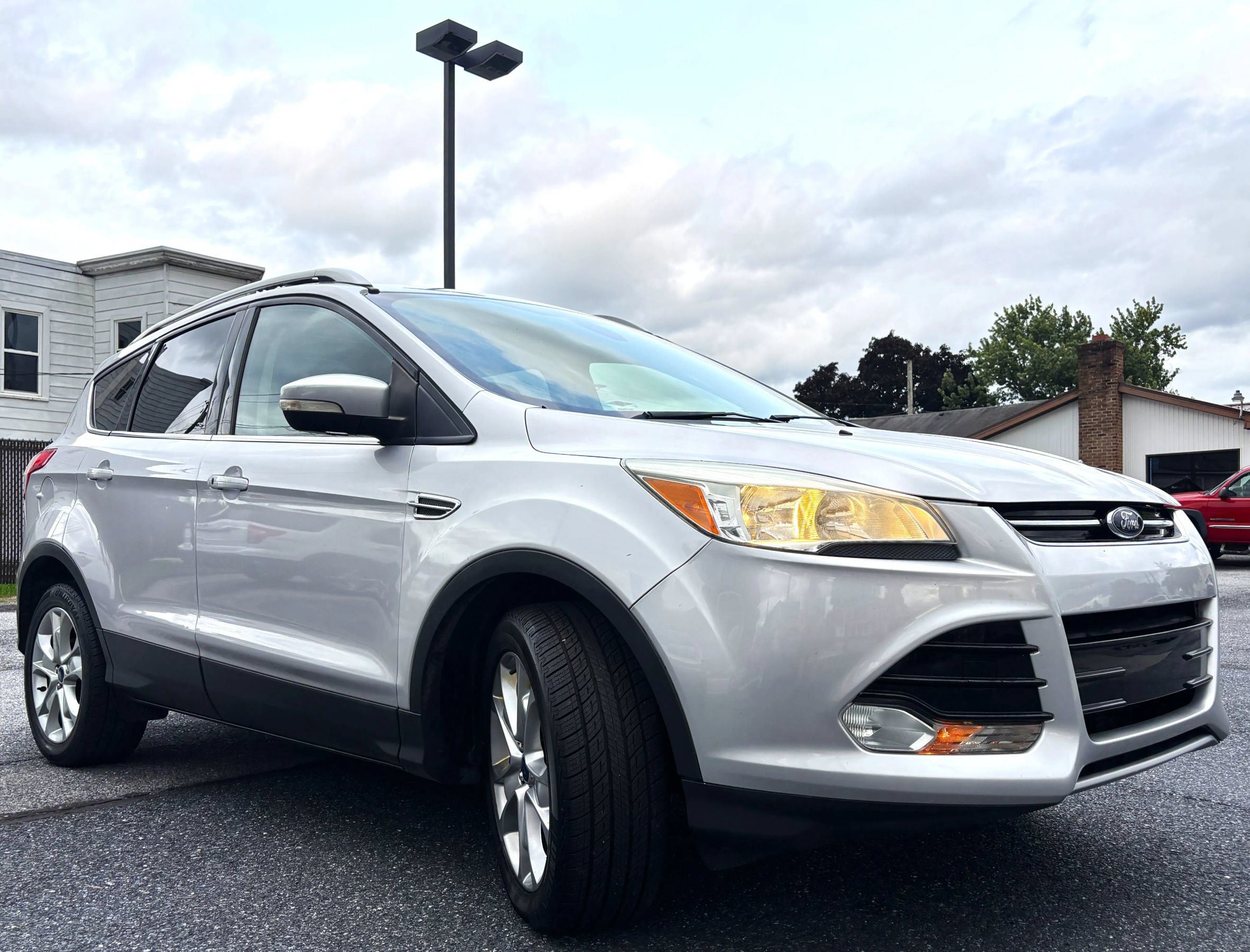 Used 2015 Ford Escape Titanium AWD/4WD image 3