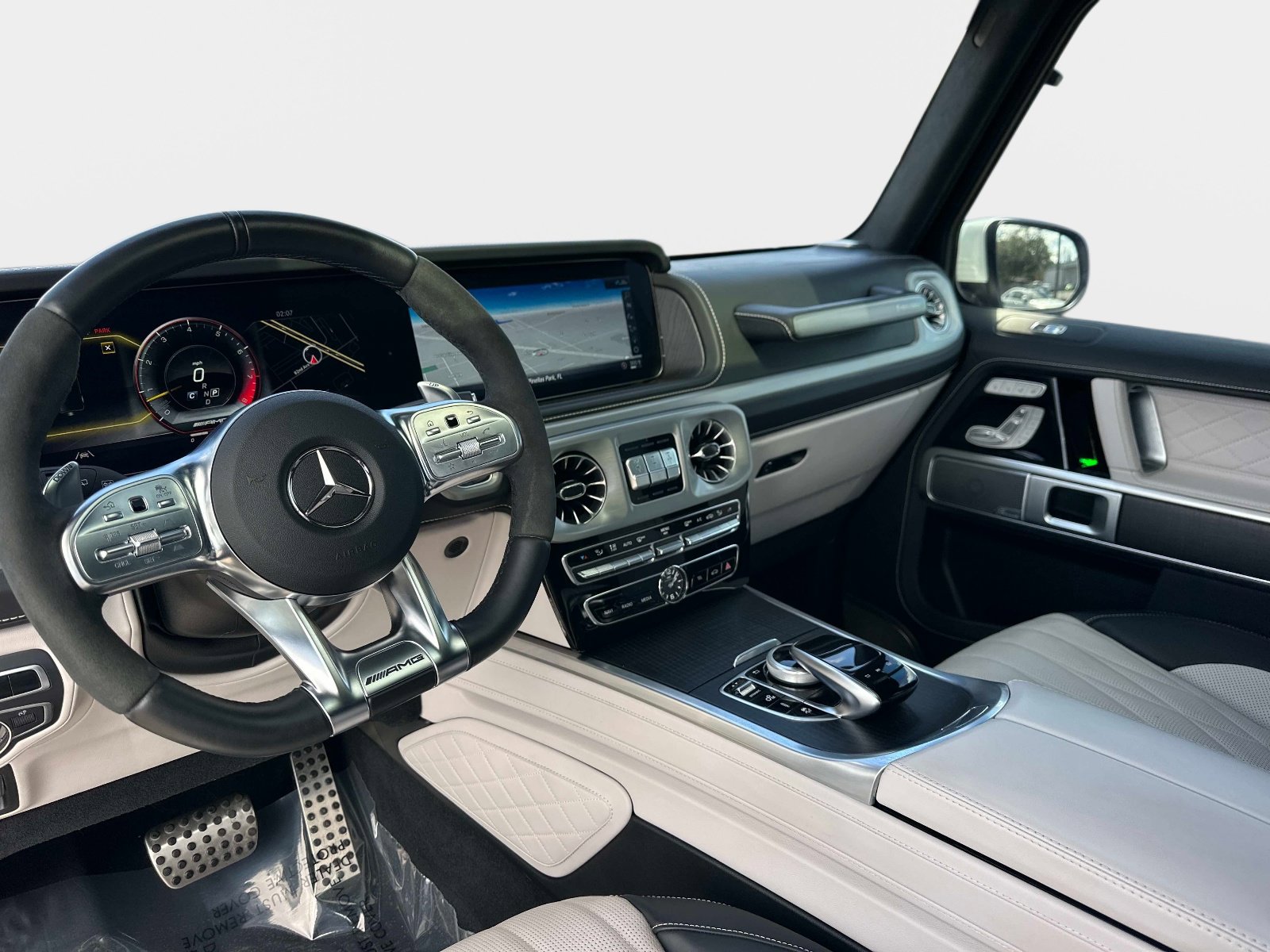 Certified 2022 Mercedes-Benz G 63 AMG 4MATIC image 17