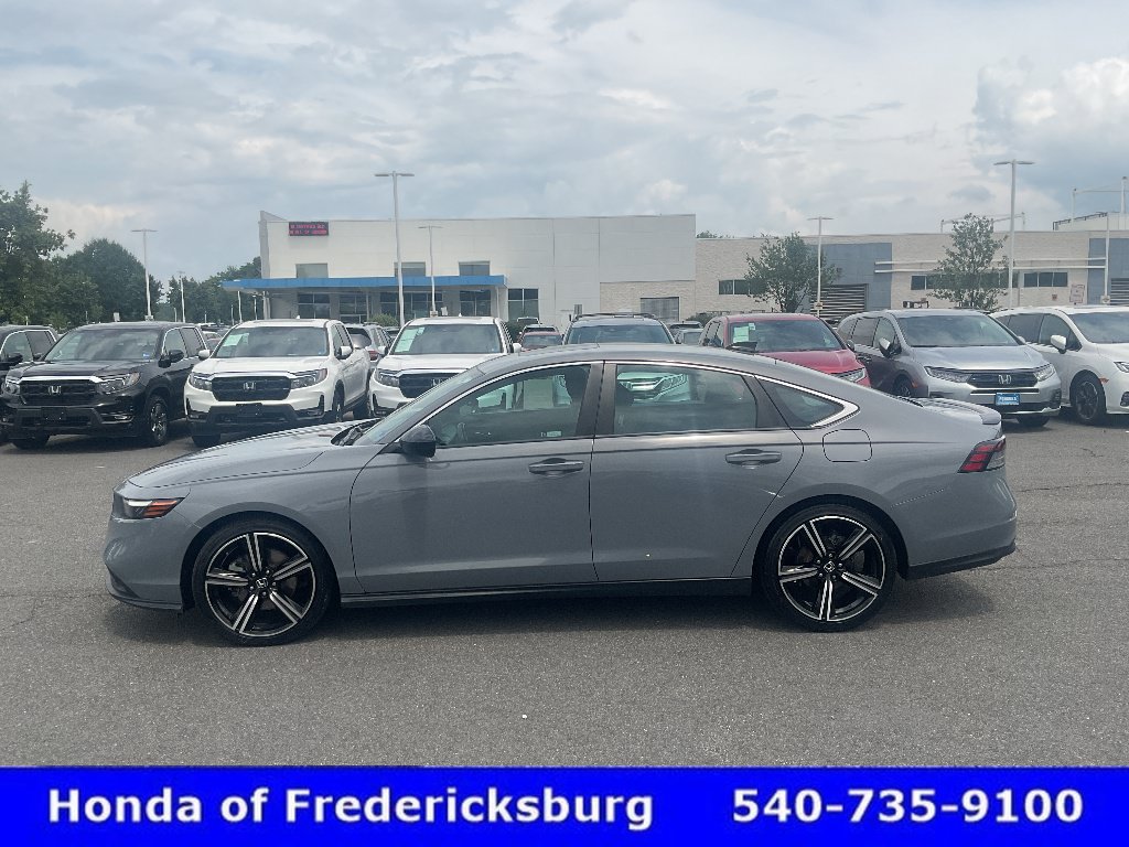 Used 2023 Honda Accord Sport image 2