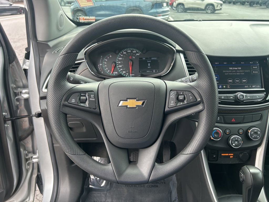 Used 2022 Chevrolet Trax LS w/ Tint and Cruise Package image 19