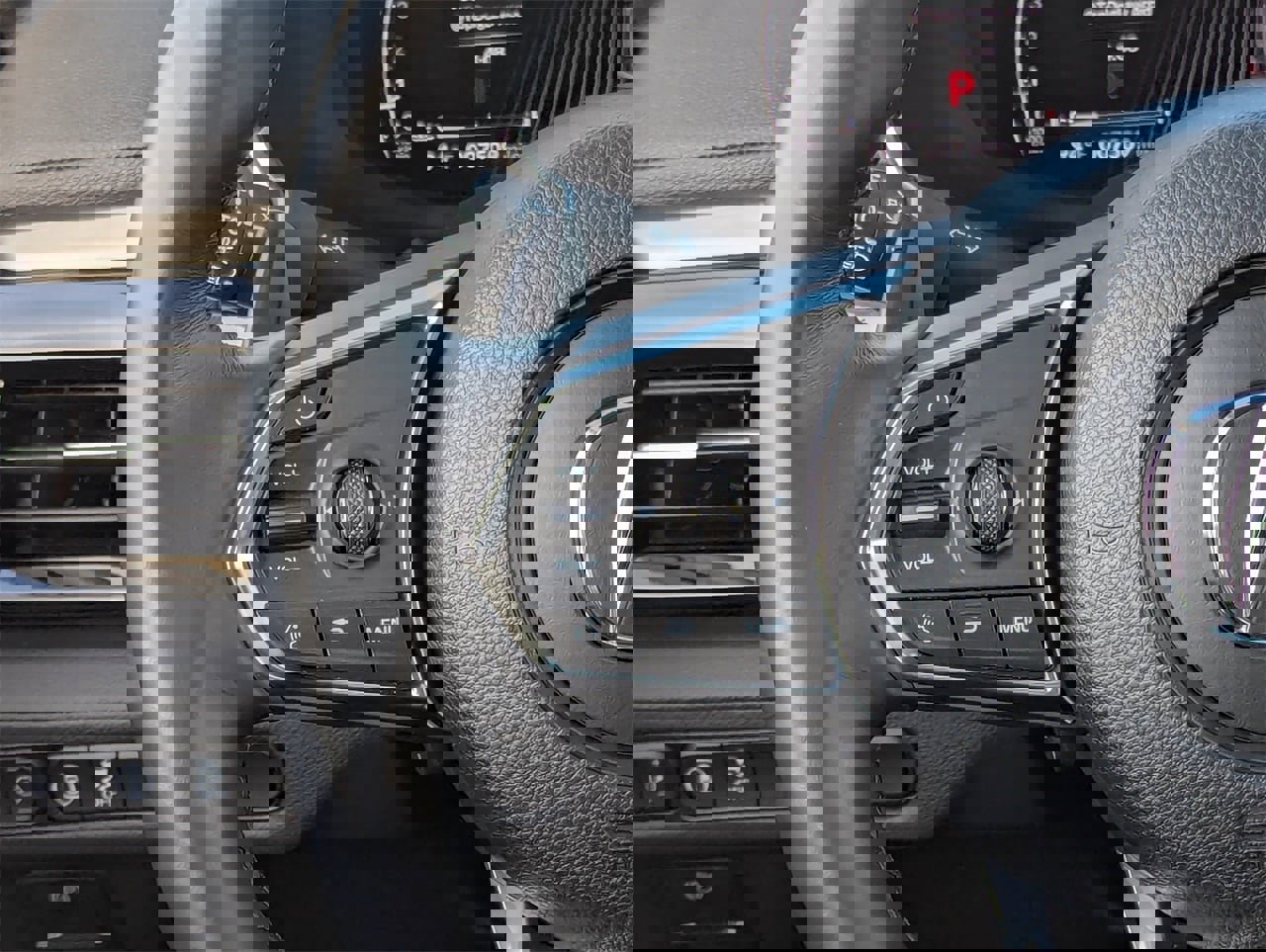 Certified 2025 Acura MDX FWD image 26