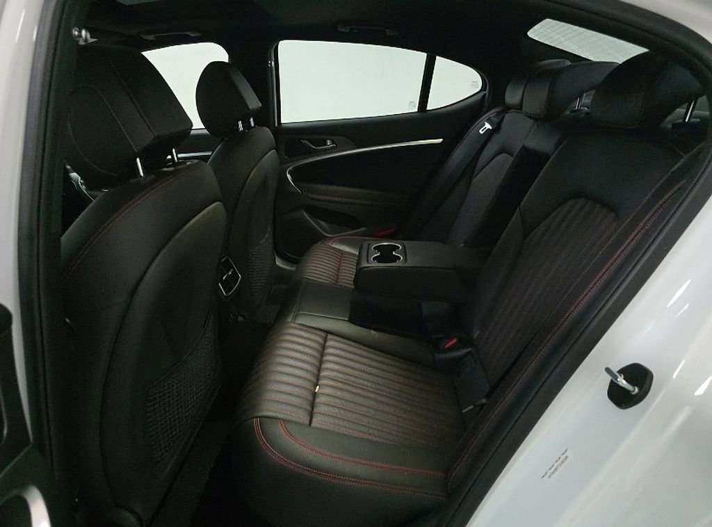 Used 2026 Genesis G70 3.3T Sport Prestige image 7